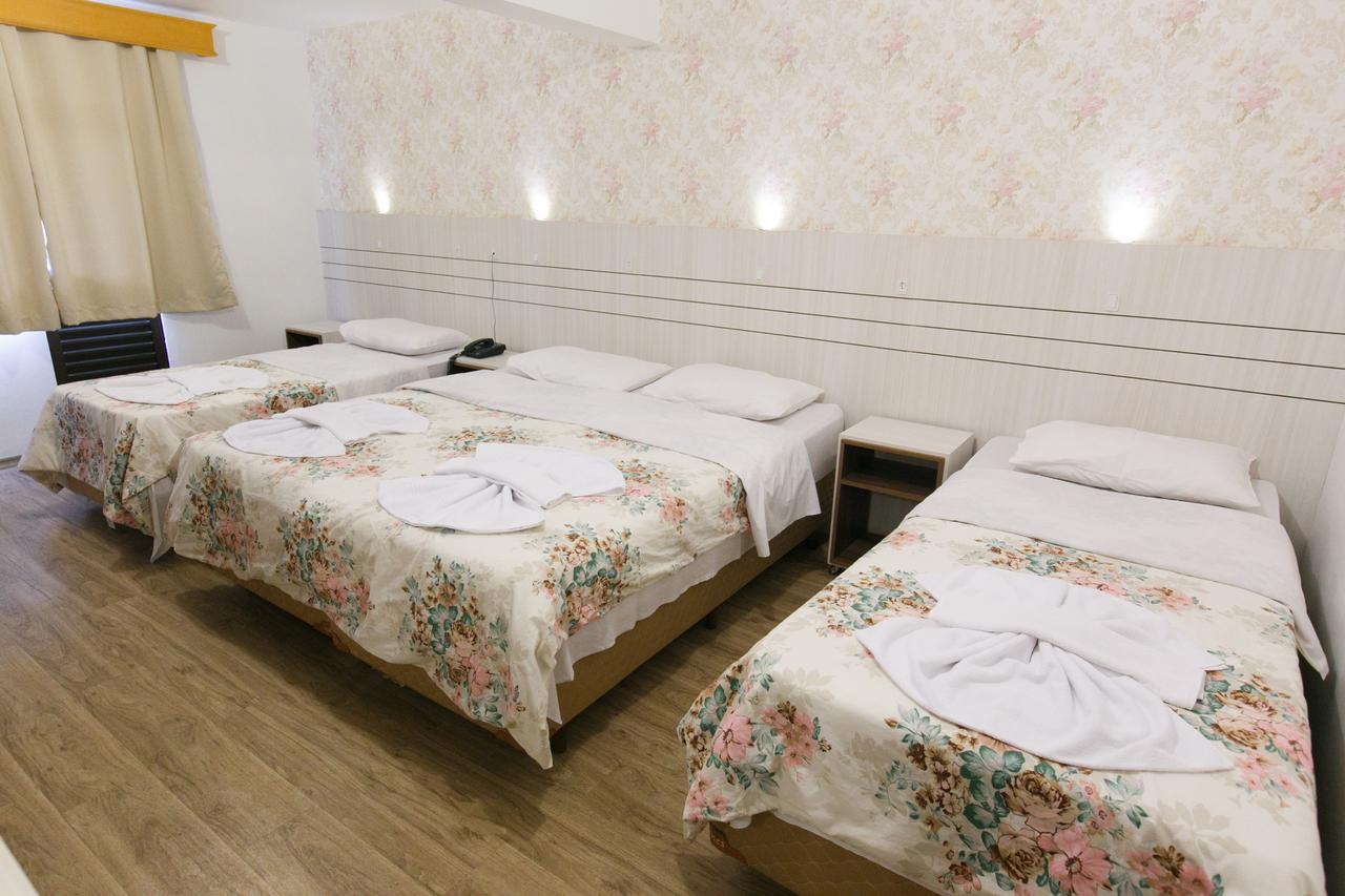 Hotel 13 Linden เตรเซชิเลียส ภายนอก รูปภาพ
